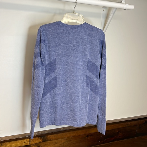 Gap Fit Blue Long Sleeve Workout Top- M - Picture 2 of 4